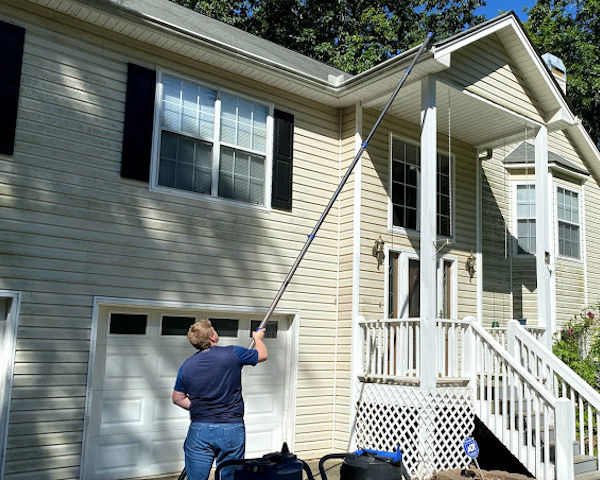 We're The Safest Gutter Cleaning Service Around!